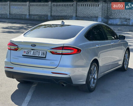 Форд Фьюжн 2019 в Виннице на Automoto.ua Серый Форд Фьюжн, объемом двигателя 1.5 л и пробегом 95 тыс. км за 12300 $, фото 2 на Automoto.ua