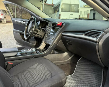 Сірий Форд Фьюжен, об'ємом двигуна 2 л та пробігом 112 тис. км за 12900 $, фото 19 на Automoto.ua