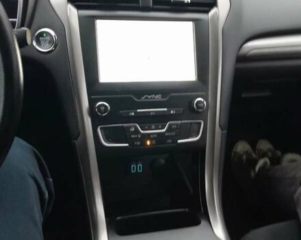 Сірий Форд Фьюжен, об'ємом двигуна 2 л та пробігом 84 тис. км за 17500 $, фото 10 на Automoto.ua