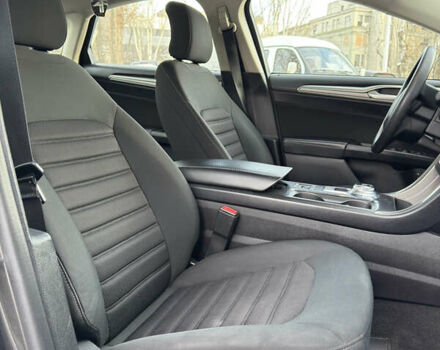 Сірий Форд Фьюжен, об'ємом двигуна 2 л та пробігом 65 тис. км за 14900 $, фото 21 на Automoto.ua