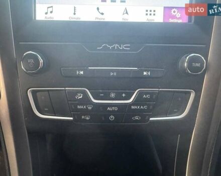 Серый Форд Фьюжн, объемом двигателя 2 л и пробегом 103 тыс. км за 14950 $, фото 33 на Automoto.ua