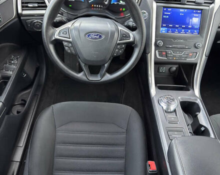 Сірий Форд Фьюжен, об'ємом двигуна 2 л та пробігом 65 тис. км за 14900 $, фото 11 на Automoto.ua