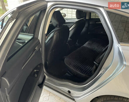 Сірий Форд Фьюжен, об'ємом двигуна 2 л та пробігом 232 тис. км за 15500 $, фото 11 на Automoto.ua