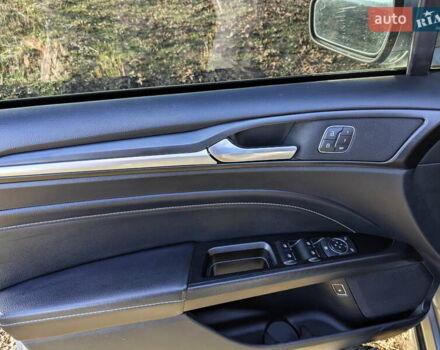 Серый Форд Фьюжн, объемом двигателя 2 л и пробегом 38 тыс. км за 20000 $, фото 29 на Automoto.ua