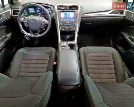 Серый Форд Фьюжн, объемом двигателя 2 л и пробегом 76 тыс. км за 3700 $, фото 7 на Automoto.ua