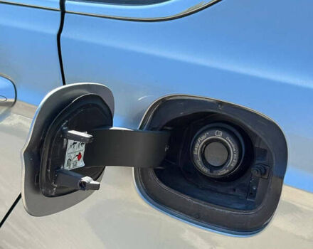 Сірий Форд Фьюжен, об'ємом двигуна 2.5 л та пробігом 20 тис. км за 14700 $, фото 15 на Automoto.ua