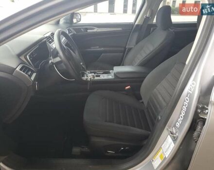 Серый Форд Фьюжн, объемом двигателя 2 л и пробегом 156 тыс. км за 2000 $, фото 6 на Automoto.ua