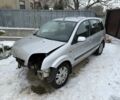 Сірий Форд Фьюжен, об'ємом двигуна 1.6 л та пробігом 200 тис. км за 2500 $, фото 3 на Automoto.ua