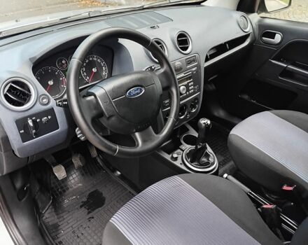 Серый Форд Фьюжн, объемом двигателя 1.4 л и пробегом 171 тыс. км за 5300 $, фото 14 на Automoto.ua