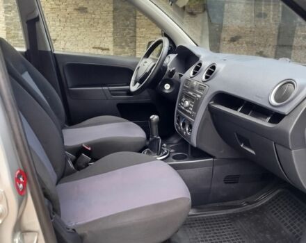 Серый Форд Фьюжн, объемом двигателя 1.4 л и пробегом 171 тыс. км за 5300 $, фото 17 на Automoto.ua