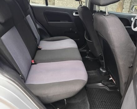 Серый Форд Фьюжн, объемом двигателя 1.4 л и пробегом 171 тыс. км за 5300 $, фото 20 на Automoto.ua