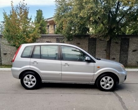 Серый Форд Фьюжн, объемом двигателя 1.4 л и пробегом 171 тыс. км за 5300 $, фото 3 на Automoto.ua