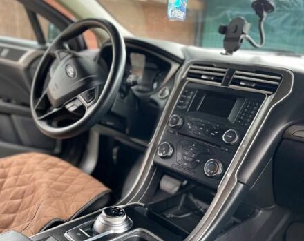 Серый Форд Фьюжн, объемом двигателя 2.5 л и пробегом 124 тыс. км за 13000 $, фото 5 на Automoto.ua