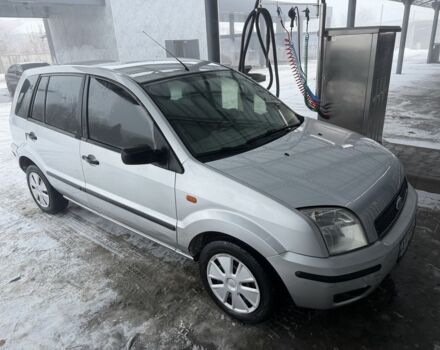 Серый Форд Фьюжн, объемом двигателя 1.4 л и пробегом 200 тыс. км за 3300 $, фото 1 на Automoto.ua