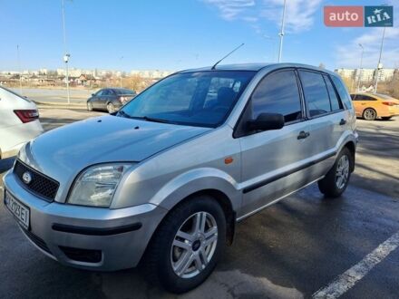 Серый Форд Фьюжн, объемом двигателя 1.39 л и пробегом 360 тыс. км за 4000 $, фото 1 на Automoto.ua