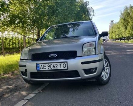 Серый Форд Фьюжн, объемом двигателя 1.6 л и пробегом 135 тыс. км за 2999 $, фото 1 на Automoto.ua