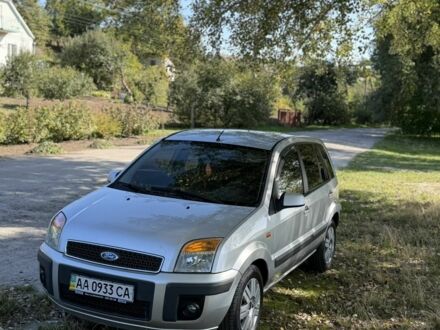 Сірий Форд Фьюжен, об'ємом двигуна 1.6 л та пробігом 260 тис. км за 2499 $, фото 1 на Automoto.ua
