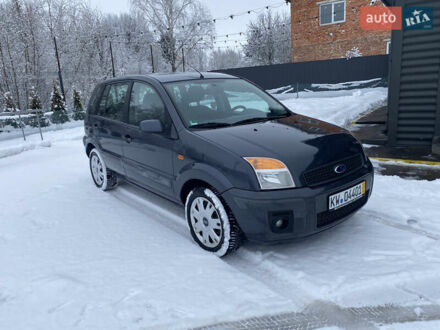 Серый Форд Фьюжн, объемом двигателя 1.6 л и пробегом 172 тыс. км за 4300 $, фото 1 на Automoto.ua