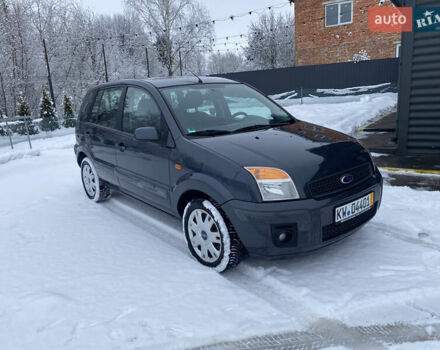 Сірий Форд Фьюжен, об'ємом двигуна 1.6 л та пробігом 172 тис. км за 4300 $, фото 1 на Automoto.ua