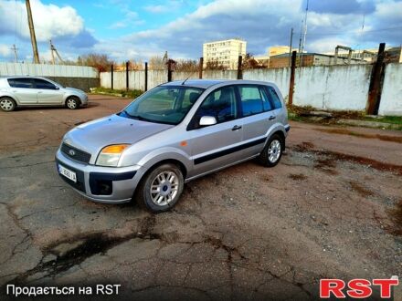 Серый Форд Фьюжн, объемом двигателя 1.4 л и пробегом 230 тыс. км за 4500 $, фото 1 на Automoto.ua