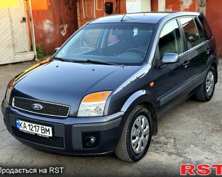 Сірий Форд Фьюжен, об'ємом двигуна 1.6 л та пробігом 220 тис. км за 5200 $, фото 1 на Automoto.ua