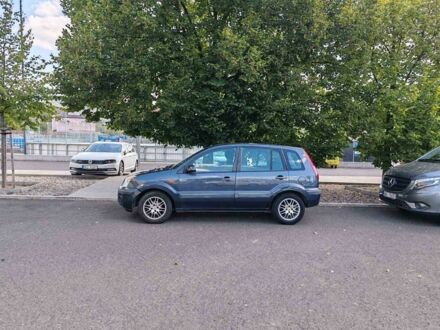 Серый Форд Фьюжн, объемом двигателя 1.4 л и пробегом 195 тыс. км за 5000 $, фото 1 на Automoto.ua