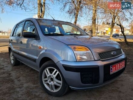 Серый Форд Фьюжн, объемом двигателя 1.4 л и пробегом 190 тыс. км за 4990 $, фото 1 на Automoto.ua