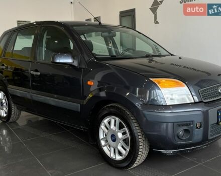 Серый Форд Фьюжн, объемом двигателя 1.39 л и пробегом 114 тыс. км за 6000 $, фото 1 на Automoto.ua