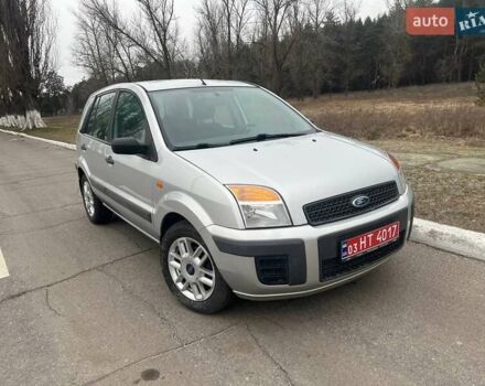 Серый Форд Фьюжн, объемом двигателя 1.6 л и пробегом 125 тыс. км за 6500 $, фото 1 на Automoto.ua