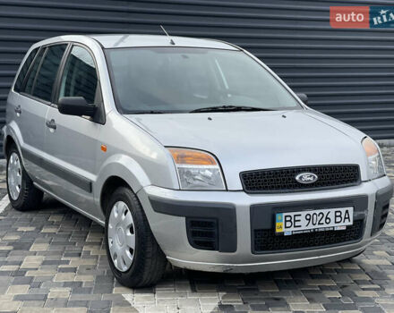 Серый Форд Фьюжн, объемом двигателя 1.4 л и пробегом 133 тыс. км за 3700 $, фото 1 на Automoto.ua