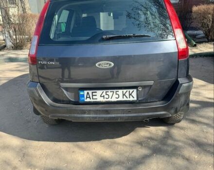 Серый Форд Фьюжн, объемом двигателя 1.4 л и пробегом 170 тыс. км за 5500 $, фото 1 на Automoto.ua