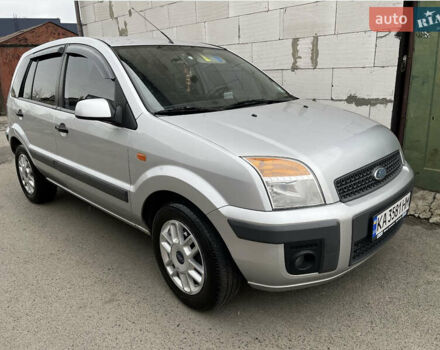 Сірий Форд Фьюжен, об'ємом двигуна 1.4 л та пробігом 261 тис. км за 4200 $, фото 1 на Automoto.ua