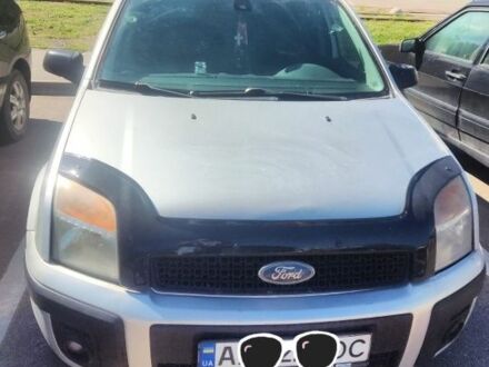 Серый Форд Фьюжн, объемом двигателя 0 л и пробегом 231 тыс. км за 3800 $, фото 1 на Automoto.ua