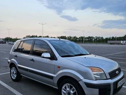Форд Фьюжен 2008 у Дніпро (Дніпропетровську) на Automoto.ua Сірий Форд Фьюжен, об'ємом двигуна 1.39 л та пробігом 260 тис. км за 4000 $, фото 1 на Automoto.ua