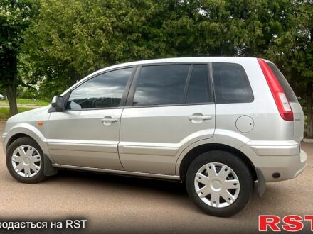 Форд Фьюжн 2010 в Нежине на Automoto.ua Серый Форд Фьюжн, объемом двигателя 1.4 л и пробегом 149 тыс. км за 5800 $, фото 1 на Automoto.ua