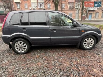 Серый Форд Фьюжн, объемом двигателя 1.6 л и пробегом 343 тыс. км за 4500 $, фото 1 на Automoto.ua