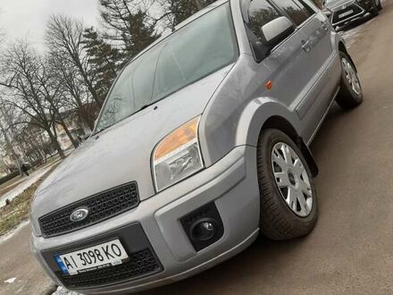 Форд Фьюжн 2011 в Белой Церкве на Automoto.ua Серый Форд Фьюжн, объемом двигателя 1.4 л и пробегом 150 тыс. км за 6000 $, фото 1 на Automoto.ua