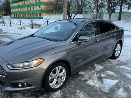 Форд Фьюжн 2013 в Луцке на Automoto.ua Серый Форд Фьюжн, объемом двигателя 2 л и пробегом 167 тыс. км за 10900 $, фото 1 на Automoto.ua