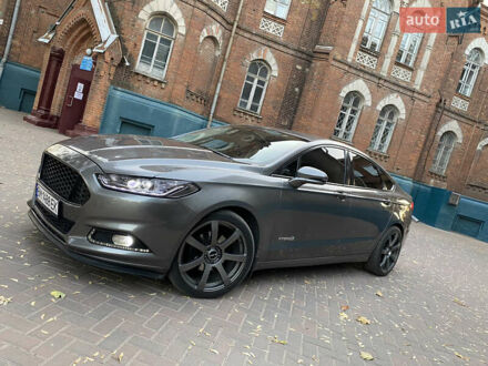 Форд Фьюжен 2013 у Сумах на Automoto.ua Сірий Форд Фьюжен, об'ємом двигуна 2 л та пробігом 204 тис. км за 13400 $, фото 1 на Automoto.ua