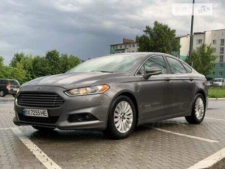 Сірий Форд Фьюжен, об'ємом двигуна 2 л та пробігом 213 тис. км за 11100 $, фото 1 на Automoto.ua