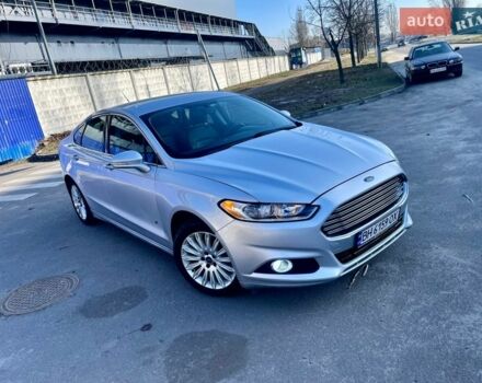 Серый Форд Фьюжн, объемом двигателя 2 л и пробегом 223 тыс. км за 9999 $, фото 1 на Automoto.ua