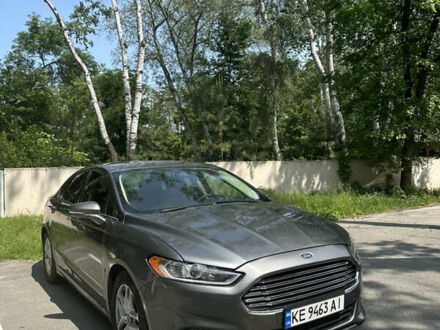 Форд Фьюжен 2013 у Новомосковске на Automoto.ua Сірий Форд Фьюжен, об'ємом двигуна 2.49 л та пробігом 259 тис. км за 9000 $, фото 1 на Automoto.ua