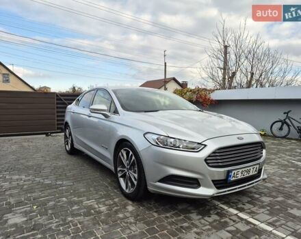 Сірий Форд Фьюжен, об'ємом двигуна 2 л та пробігом 162 тис. км за 10500 $, фото 1 на Automoto.ua