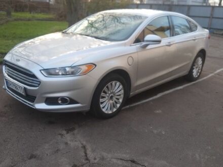 Серый Форд Фьюжн, объемом двигателя 2 л и пробегом 156 тыс. км за 10500 $, фото 1 на Automoto.ua