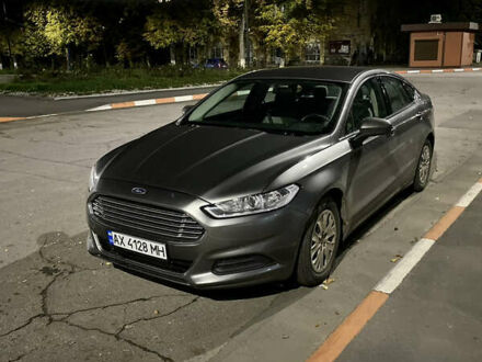 Форд Фьюжн 2014 в Змиеве на Automoto.ua Серый Форд Фьюжн, объемом двигателя 0 л и пробегом 25 тыс. км за 12800 $, фото 1 на Automoto.ua