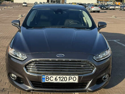 Форд Фьюжн 2014 в Житомире на Automoto.ua Серый Форд Фьюжн, объемом двигателя 2 л и пробегом 136 тыс. км за 13000 $, фото 1 на Automoto.ua