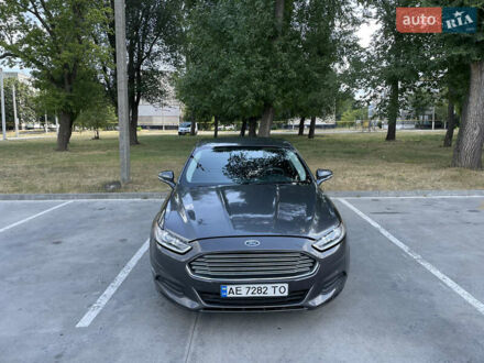 Форд Фьюжн 2015 в Синельниковом на Automoto.ua Серый Форд Фьюжн, объемом двигателя 2.5 л и пробегом 193 тыс. км за 9800 $, фото 1 на Automoto.ua