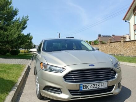 Форд Фьюжн 2015 в Ровно на Automoto.ua Серый Форд Фьюжн, объемом двигателя 2.5 л и пробегом 255 тыс. км за 8999 $, фото 1 на Automoto.ua