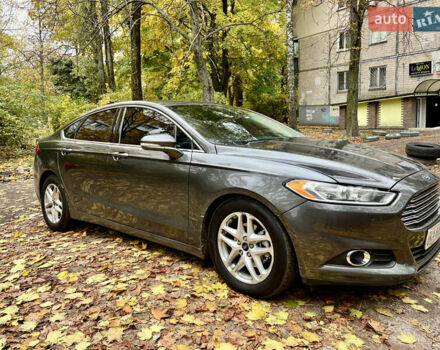 Сірий Форд Фьюжен, об'ємом двигуна 1.5 л та пробігом 200 тис. км за 8600 $, фото 1 на Automoto.ua