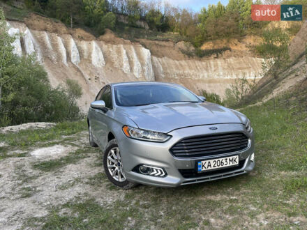 Форд Фьюжн 2015 в Киеве на Automoto.ua Серый Форд Фьюжн, объемом двигателя 2.5 л и пробегом 265 тыс. км за 8499 $, фото 1 на Automoto.ua